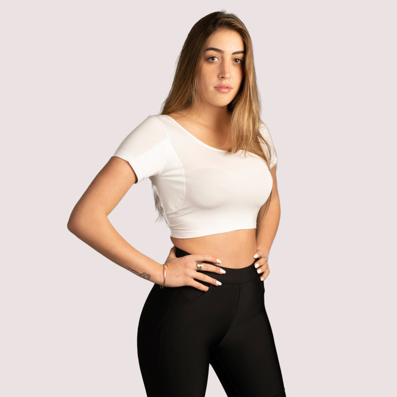 טופ SLIM FIT נשים